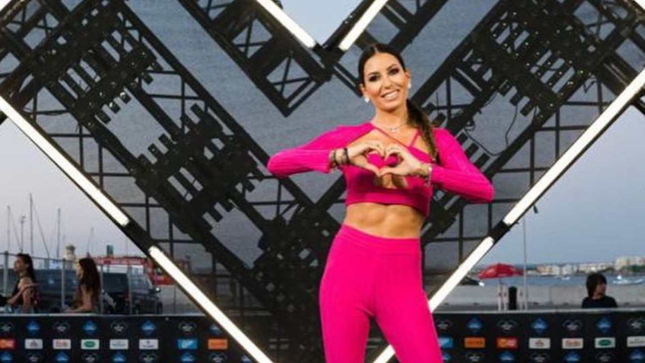 Elisabetta Gregoraci fa sognare il web