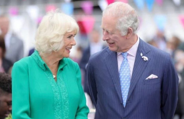 Camilla Parker Bowles decisioni Palazzo