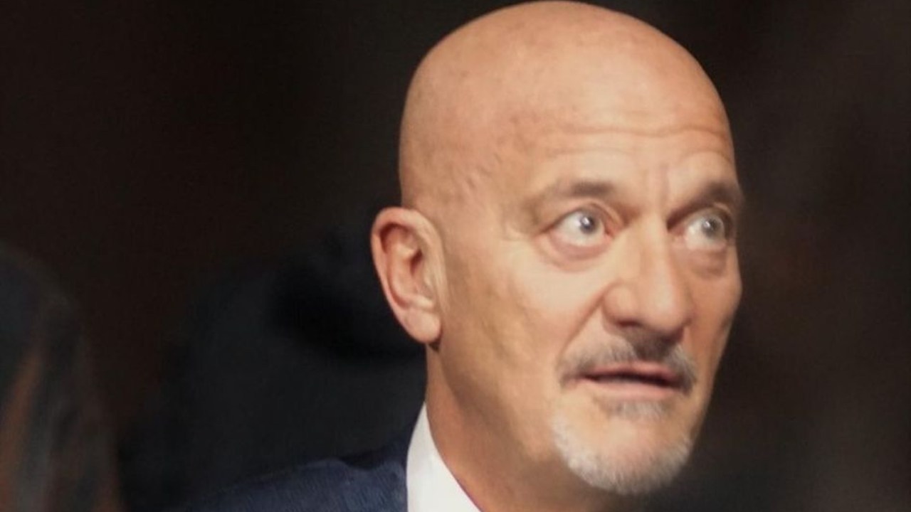 Claudio Bisio si emoziona in diretta