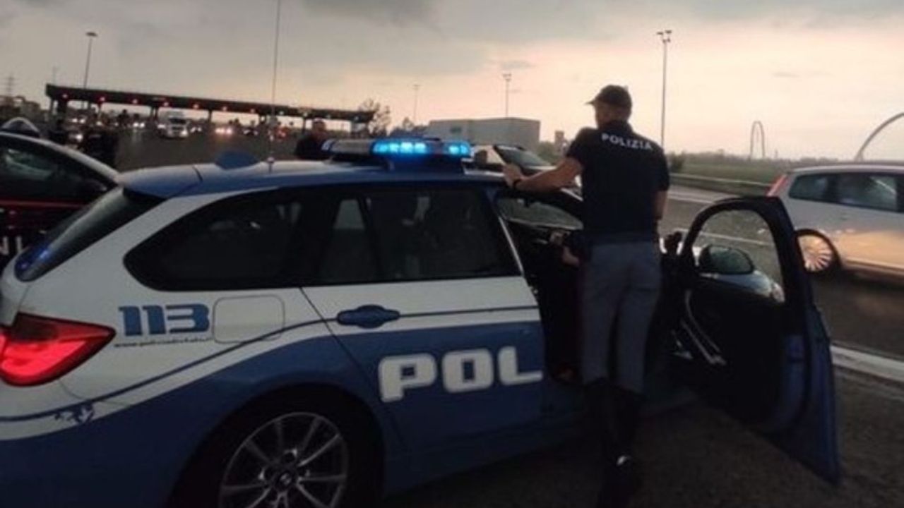 Incidente a Potenza tra un auto e un bus di linea