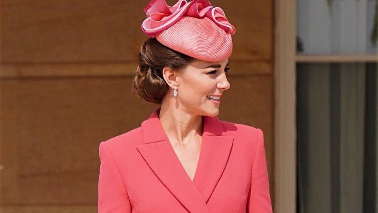 Kate Middleton donna al suo fianco