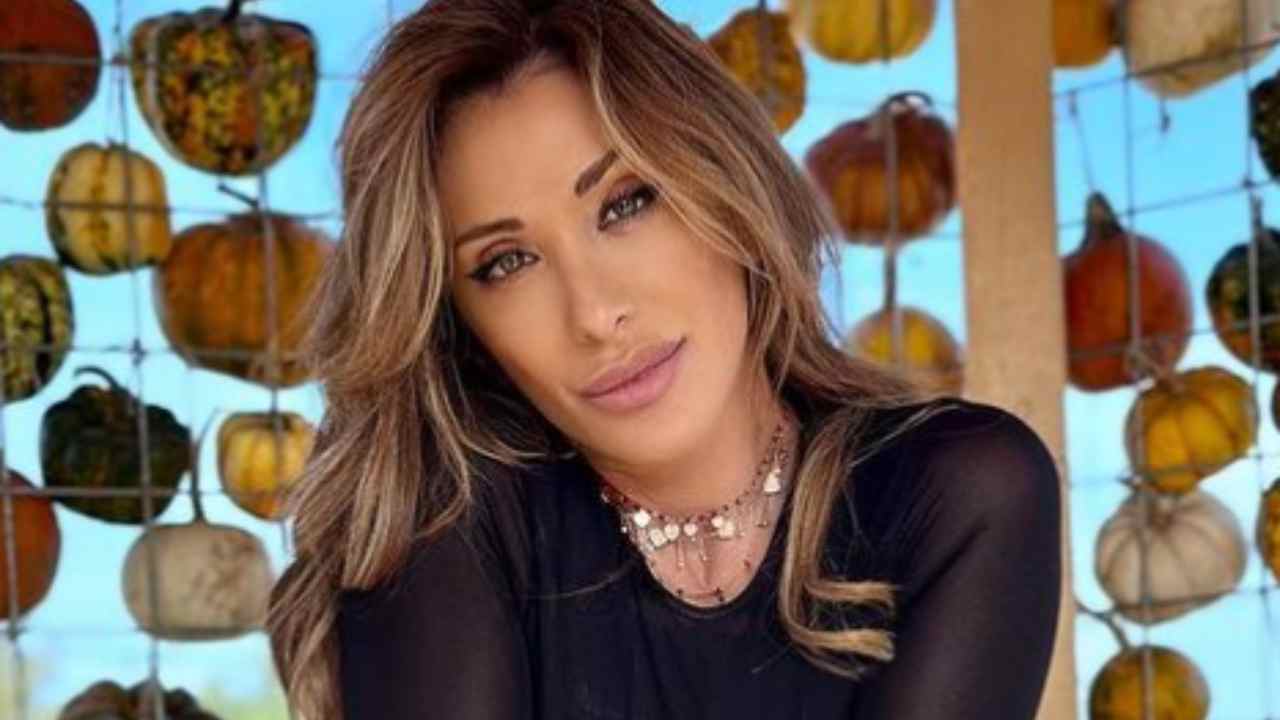 Sabrina Salerno allenamento trasparenze