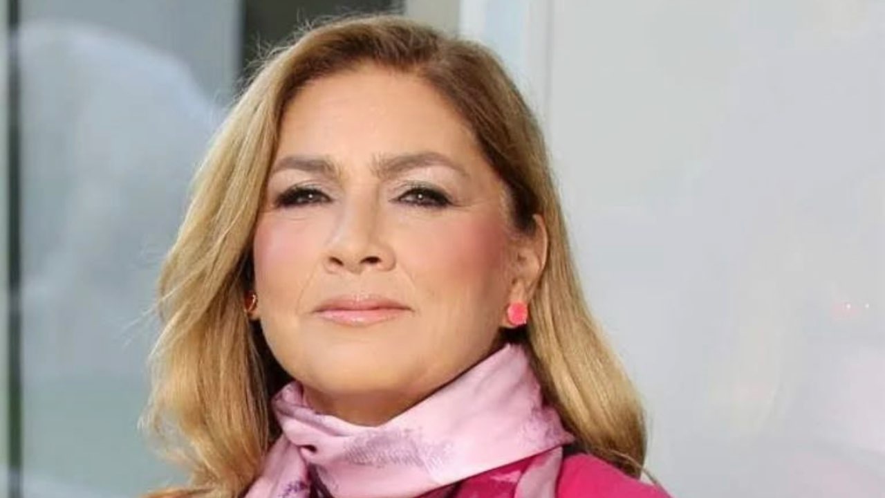 Romina Power cambio look