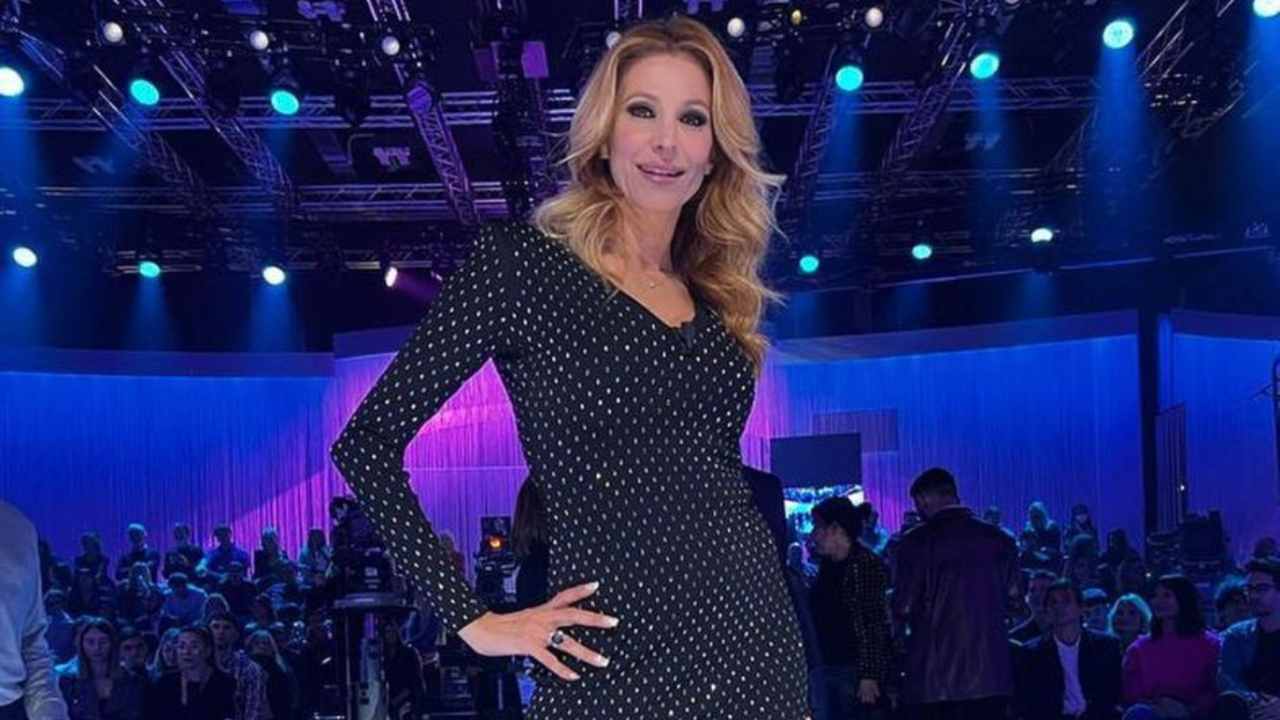 Adriana Volpe ricorda Fabrizio Frizzi a Boomerissima