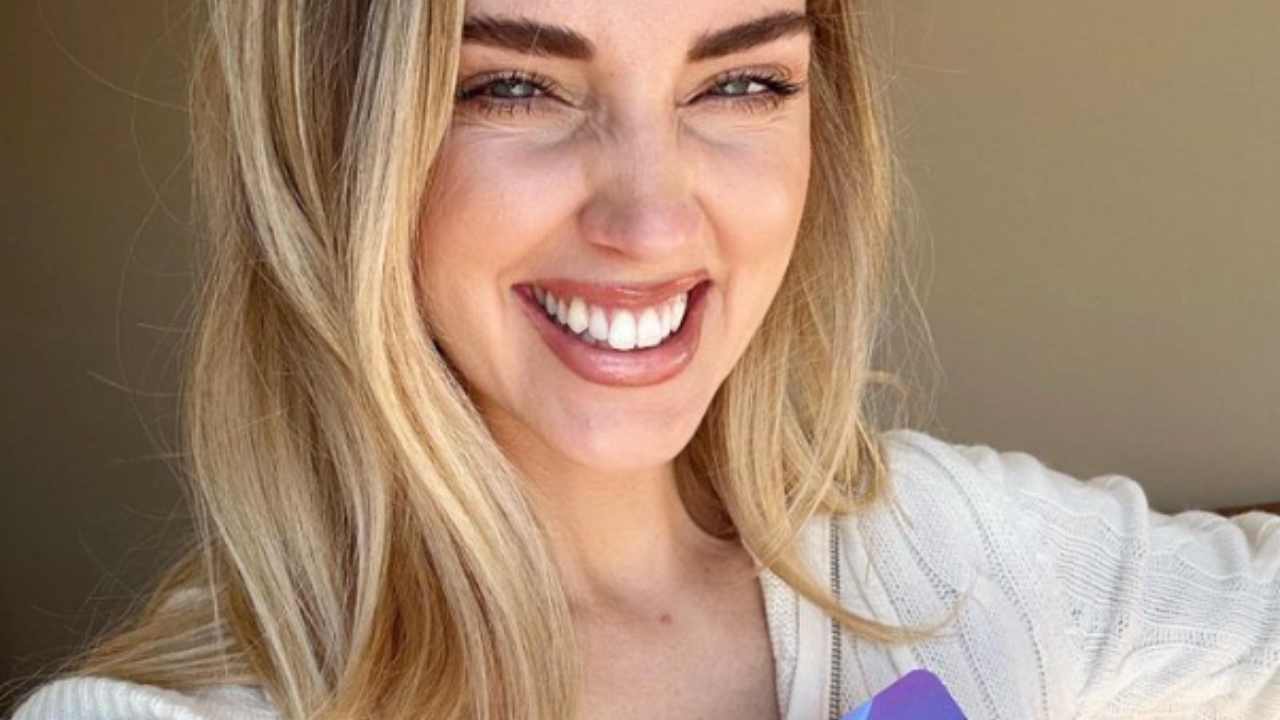 Chiara Ferragni polemica contratto sanremo 2023 segreto