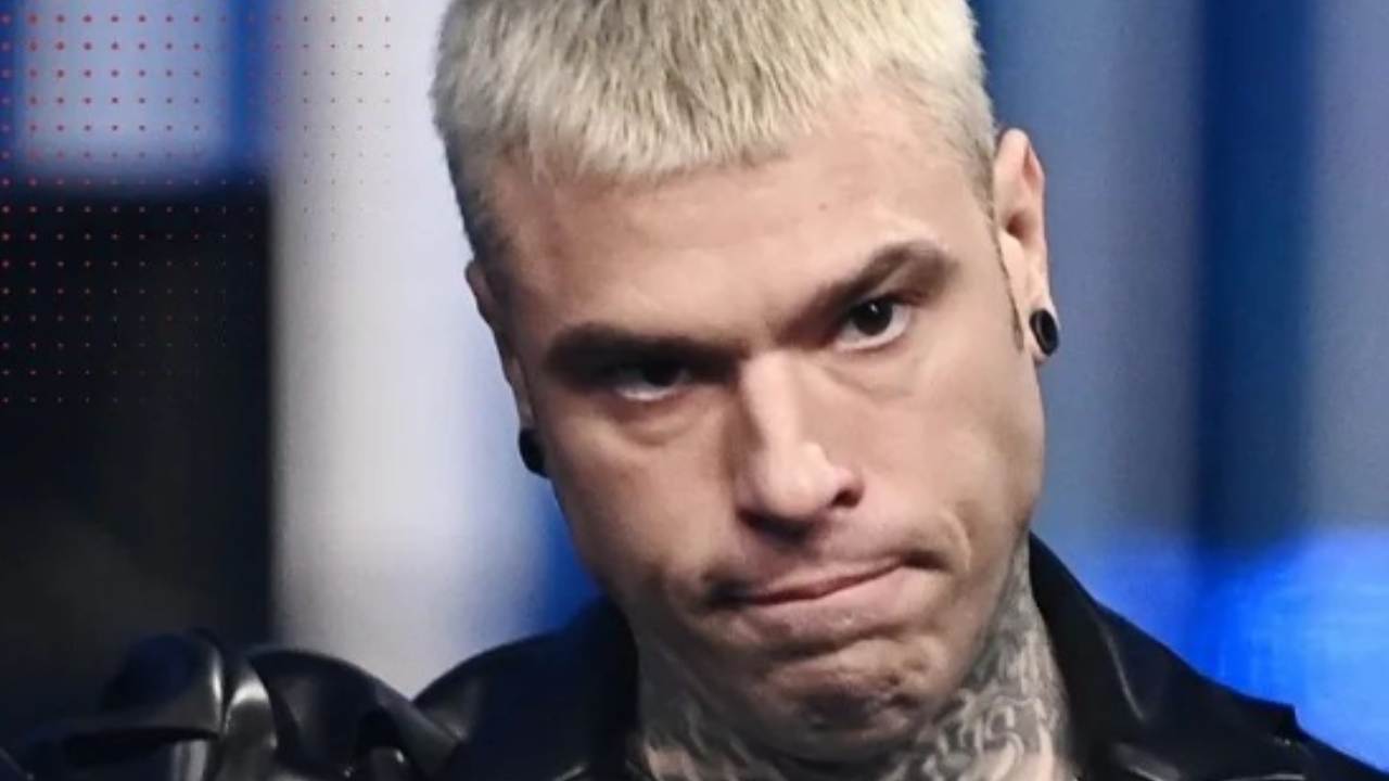 Fedez litigio chiara difficoltà