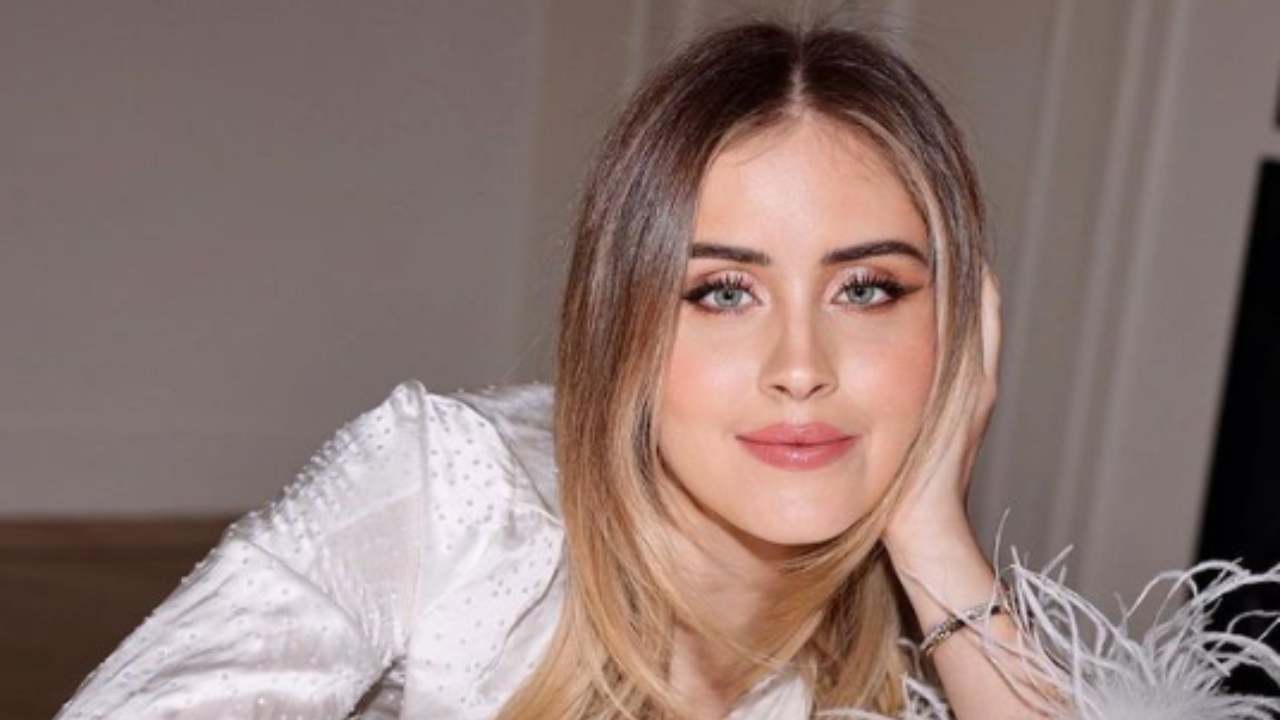 Valentina Ferragni giravolta palo